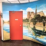 Hipotel Belgrand Edith Piaf 3*