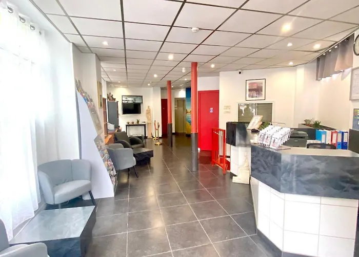 Hipotel Belgrand Edith Piaf