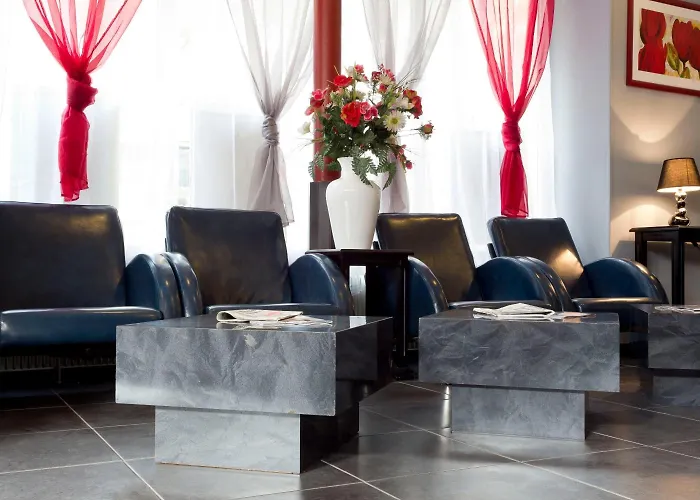 Hipotel Belgrand Edith Piaf Hotell