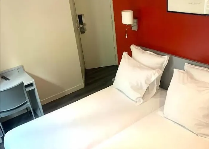 Hotell Hipotel Belgrand Edith Piaf