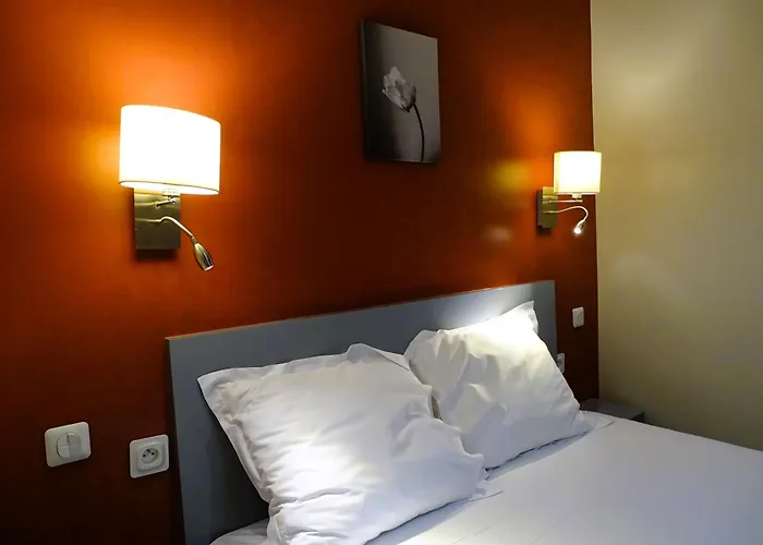 Hipotel Belgrand Edith Piaf Hotell