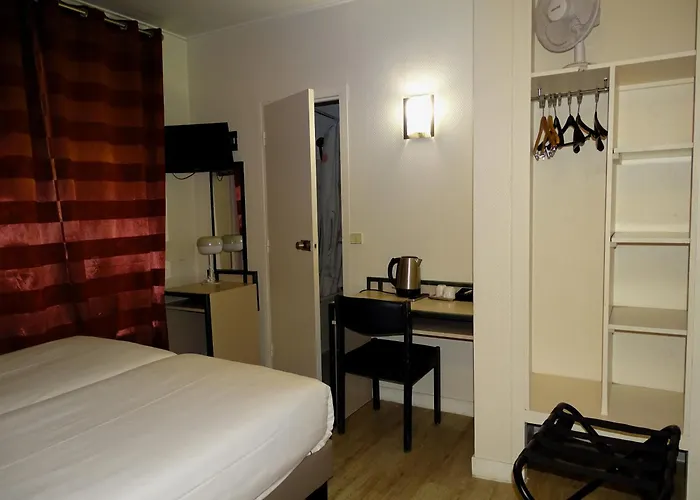 Hotell Hipotel Belgrand Edith Piaf