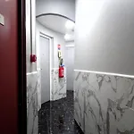 Hipotel Belgrand Edith Piaf Hotel Parigi