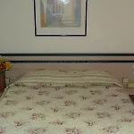 Hotel Hipotel Belgrand Edith Piaf 3*