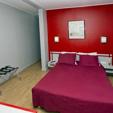 Hipotel Belgrand Mairie Du 20eme Hotel 3*