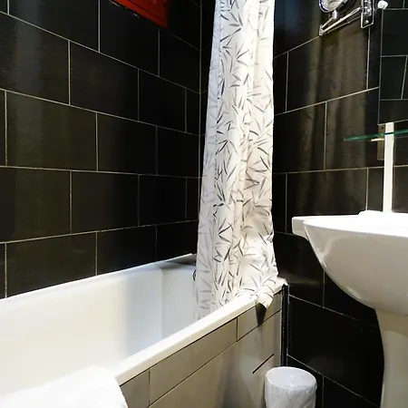 Otel Hipotel Belgrand Edith Piaf Paris