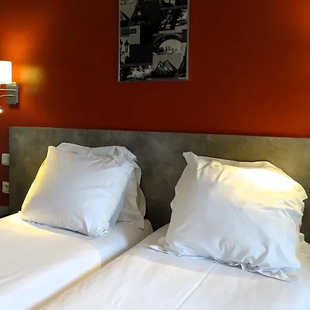 Hipotel Belgrand Edith Piaf Paris