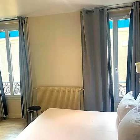 Hipotel Belgrand Edith Piaf 3* Paris