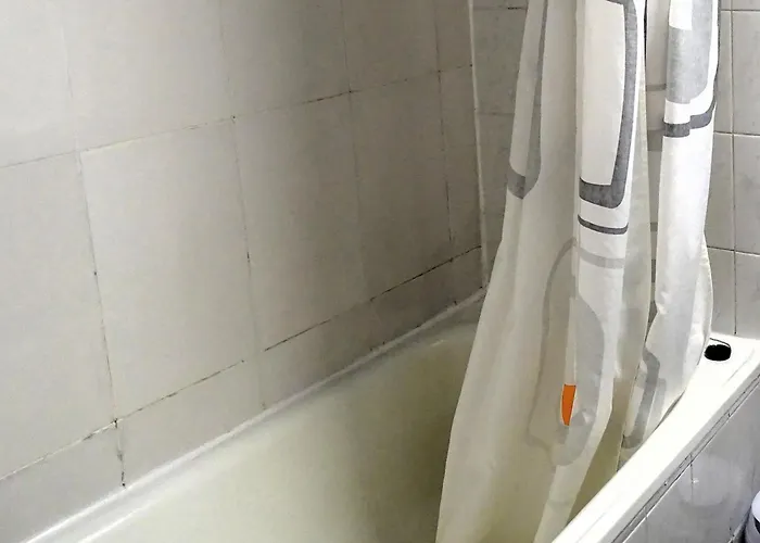 Hipotel Belgrand Edith Piaf