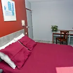 Hotel Hipotel Belgrand Edith Piaf