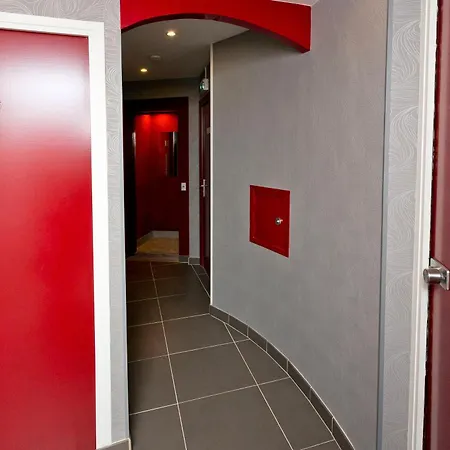 Hipotel Belgrand Edith Piaf Paris