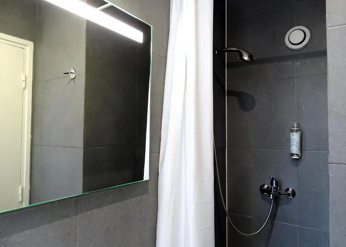 Otel Hipotel Belgrand Edith Piaf Paris